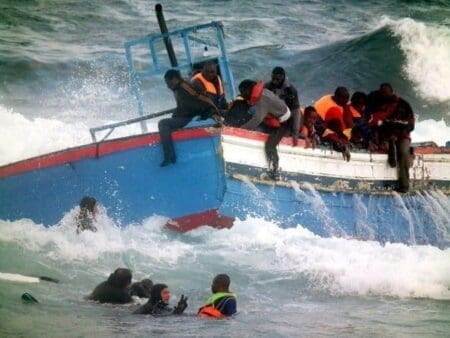 Prés de 200 morts dans le naufrage d’un bateau de refugiés au large de la Libye