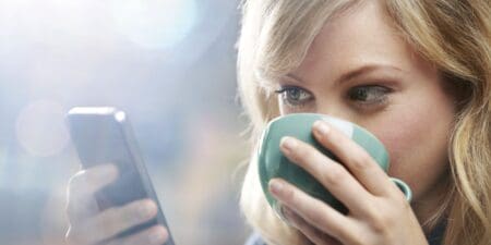 Les 5 signes qui démontrent que vous êtes un accro aux smartphones