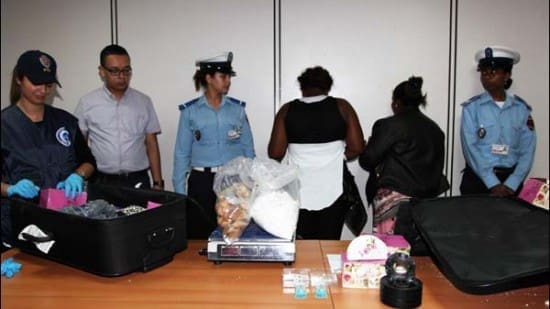 Arrestation à l’aéroport Mohammed V d’un nigérian avec plus de 5 Kg de cocaïne