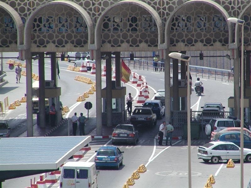 Un couple syrien accède à Sebta avec des passeports marocains falsifiés et se dénonce lui-même