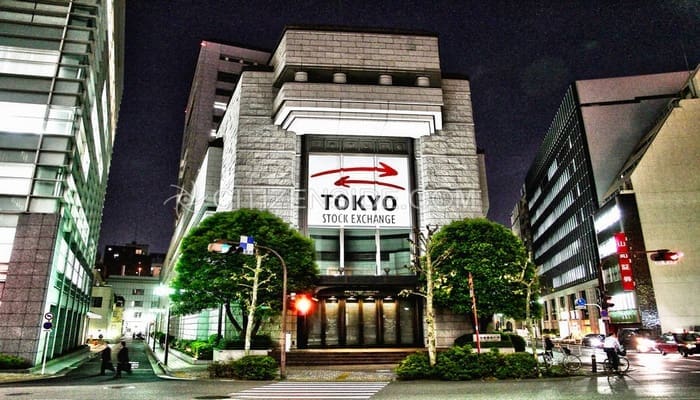 La Bourse de Tokyo clôture lundi dans le rouge