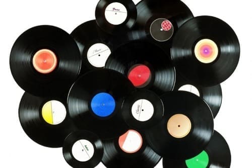 Musique d’antan VS musique contemporaine