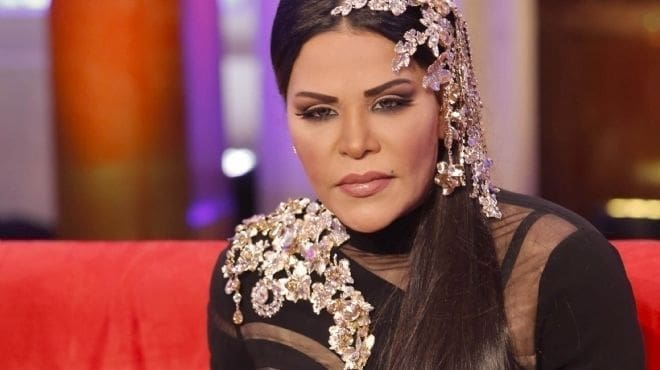 La chanteuse Ahlam, future prêcheuse?
