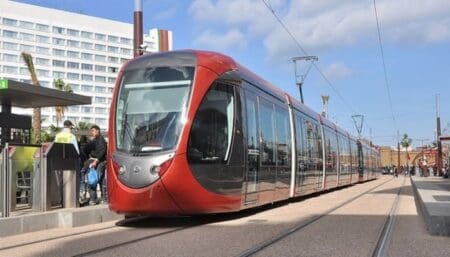 Presse : Confusion dans l’affaire de l’annulation de la publicité sur le Tramway de Casablanca