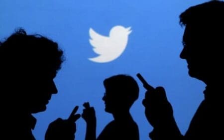 L’oiseau bleu de Twitter supprime 336 emplois
