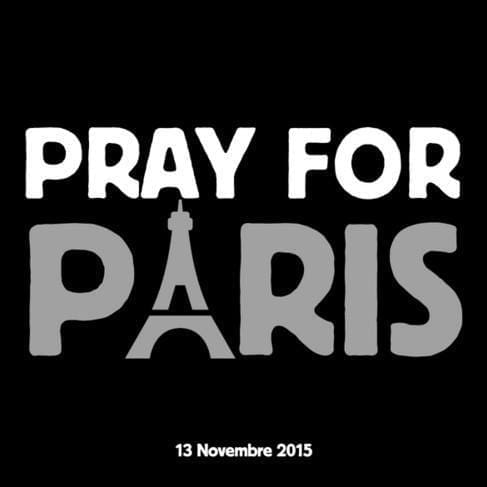 Attentats de Paris: Les Hashtags de solidarité