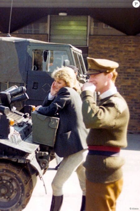 L’ancien amant de Lady Di tente une nouvelle fois de vendre ses correspondances avec la regrettée Lady Diana
