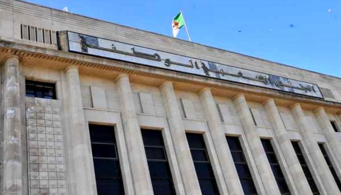 Algérie-PLF 2016 : les dépenses autorisées du gouvernement diminueront de 52 pc en 2016