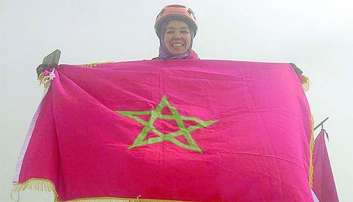 Bouchra Baibanou, première marocaine à avoir atteint le plus haut sommet d’Océanie, le Carstensz