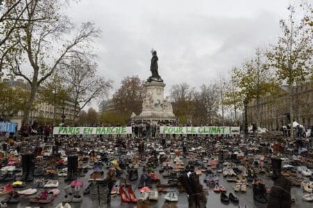COP21: Des chaussures en guise de protestation contre le réchauffement climatique