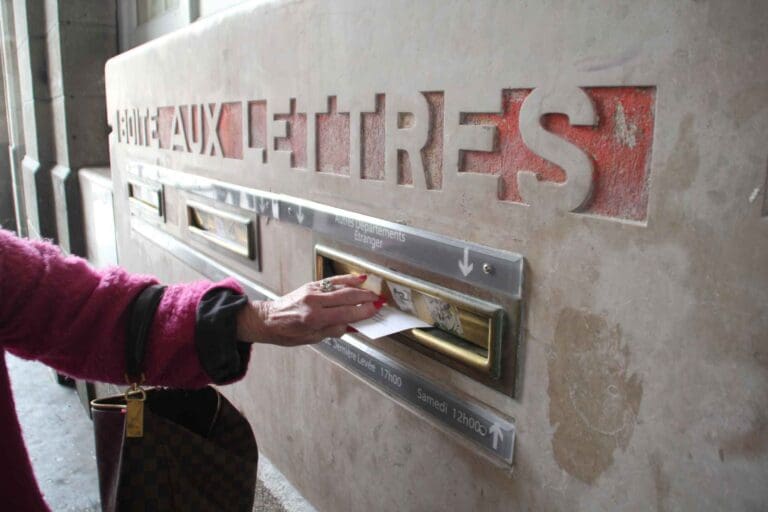 Rennes : La banque lui adresse un courrier, 32 ans après sa mort