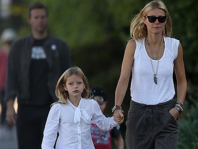 Gwyneth Paltrow garderait ses robes pour sa fille Apple Martin