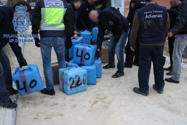 Espagne : Saisie de trois tonnes de hachich dans une plage de Tarifa