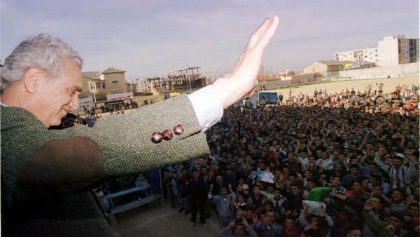 Mohammed VI: Le décès de Hocine Ait Ahmed, une perte pour l’Algérie mais aussi pour le Maroc