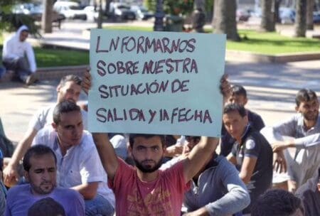 Plusieurs réfugiés syriens ayant accédé à Melillia veulent regagner le Maroc (El Pais)