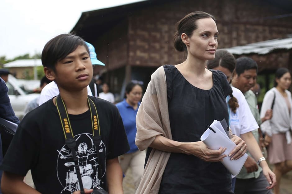 Angelina Jolie serait sur le point d’adopter un énième enfant,  »Allouy » un petit cambodgien