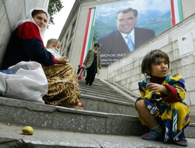 Au Tadjikistan, le parlement  interdit de donner aux enfants des noms d’objets ou d’animaux.