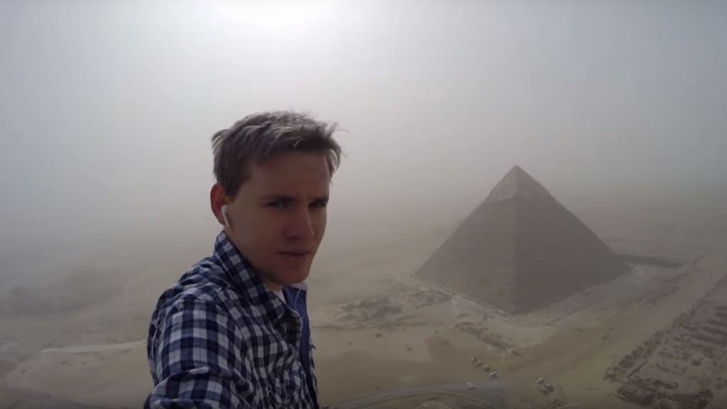 Un touriste allemand risque une peine de prison pour avoir escaladé une pyramide (vidéo)