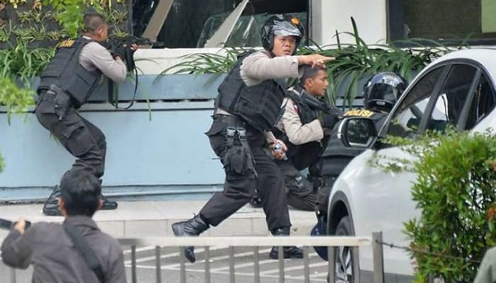 Un algérien tué et un autre blessé dans les attentats de Jakarta jeudi