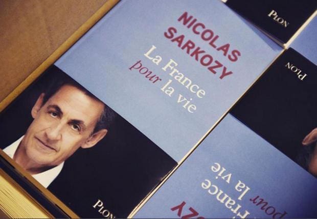 Nicolas Sarkozy essaie de créer le buzz avant la sortie de son livre