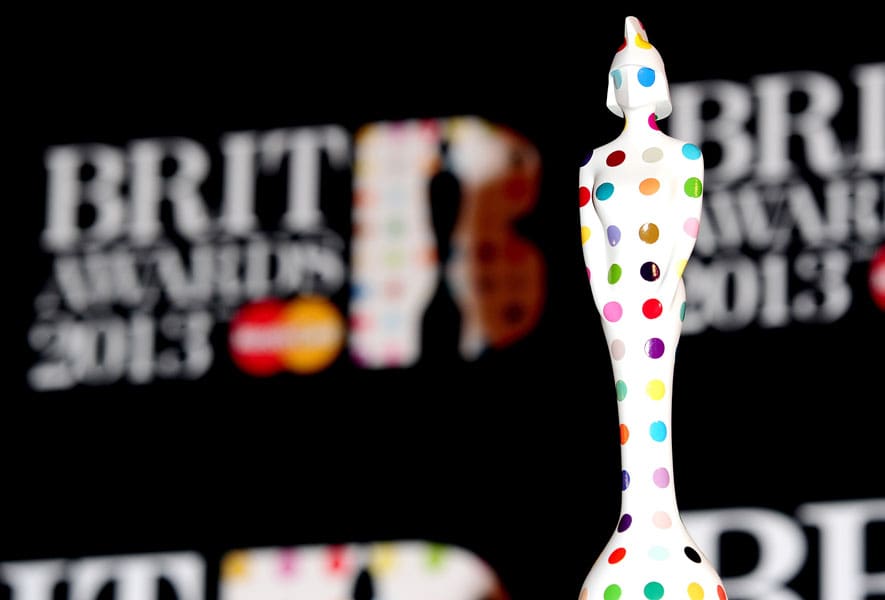La chanteuse britannique Adele rafle 4 prix lors de la 36ème cérémonie des Brit Awards (vidéo)