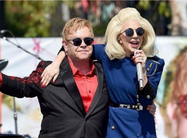 Concert  surprise d’Elton John à Hollywood: Lady Gaga débarque