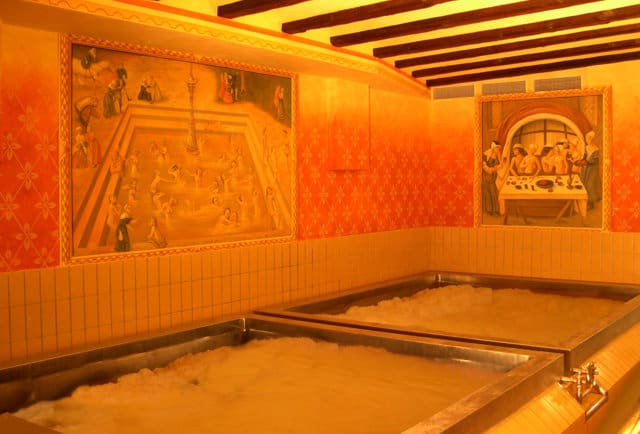 En Autriche, il est désormais possible de …   faire un petit saut dans des litres et des litres de bière