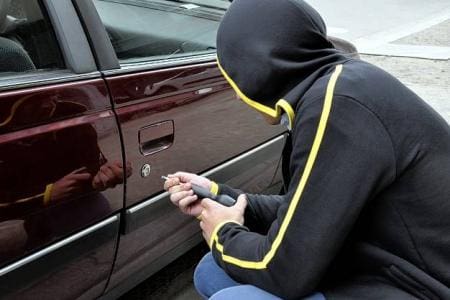 Midelt : Arrestation du chef du Centre d’immatriculation et son adjoint dans une affaire de vol de voitures étrangères
