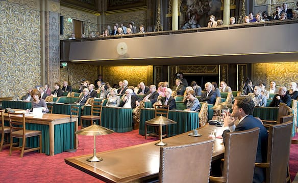 Le Sénat hollandais vote en faveur de la réduction des allocations familiales accordées aux marocains