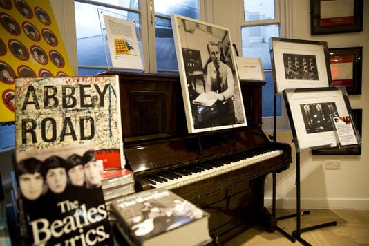C’est officiel, Sony devient propriétaire du catalogue du légendaire groupe  »Les Beatles »