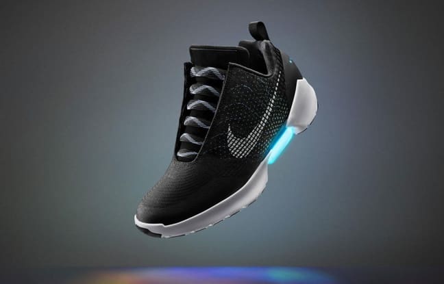 Nike lance sa nouvelle paire de chaussure au laçage automatique (vidéo)