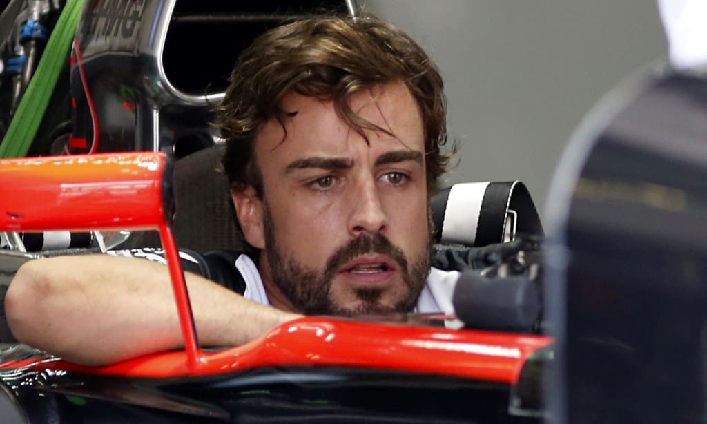 Le pilote de F1  »Fernando Alonso » sorti miraculeusement indemne d’un terrible accident (vidéo)