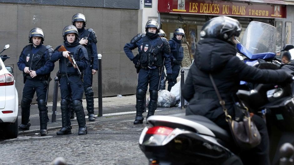 Projet d’attentat à Paris: 4 arrestations