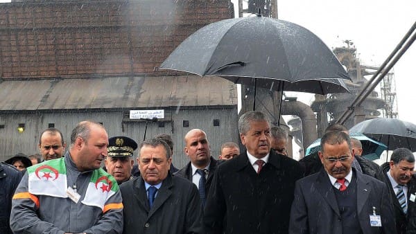 En Algérie, le Premier ministre inaugure des projets…déjà inaugurés