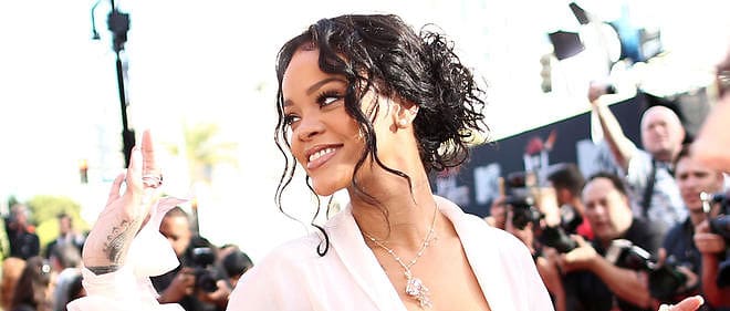 Rihanna en première place du classement américain du meilleur single, dépassant ainsi les Beatles ( vidéo)