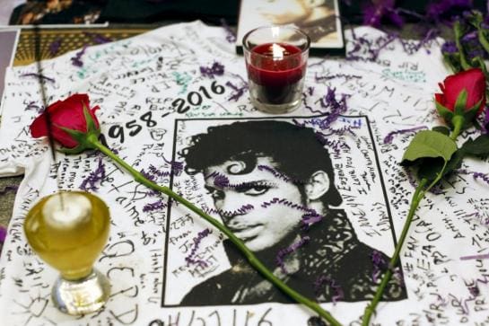 Décès de Prince: Aucun signe de suicide ou de traumatisme n’a été relevé par l’autopsie