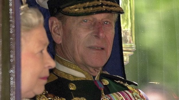 Une lettre d’amour signée par la Reine Elizabeth II datant de 1947 vendue 18 500 euros (images)