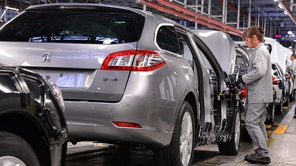 Algérie: Report sine die la signature de l’accord relatif à l’implantation de l’usine Peugeot en Algérie