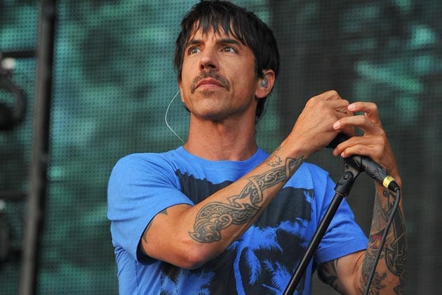 Le chanteur des Red Hot Chilli Peppers hospitalisé d’urgence (vidéo)