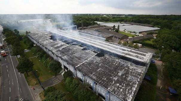 Allemagne: Un incendie a ravagé un centre de réfugiés (vidéo)