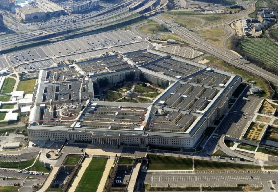 Concours Pentagone: Des Hackers réussissent à trouver près de 140 failles sur les sites du Pentagone