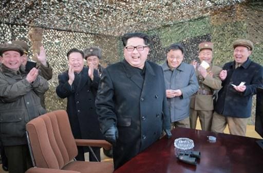 Corée du Nord: Essai réussi d’un nouveau missile, supervisé par le dirigeant Kim Jong Un (vidéo)