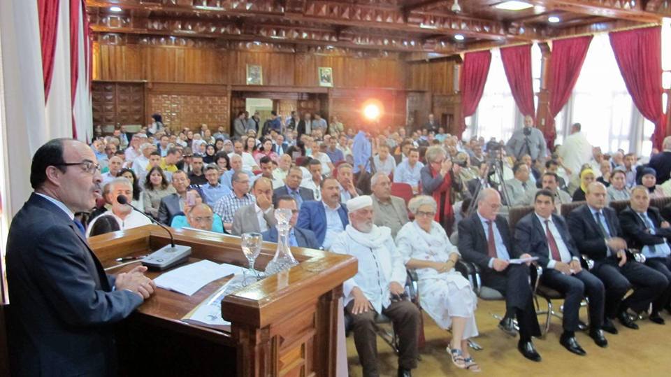 L’ambassadeur du Maroc au Chili prend l’avion pour assister à une rencontre culturelle de son ami Ilyas El Omari
