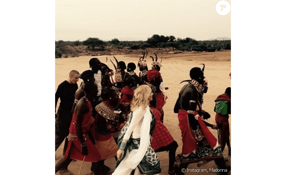 Le fils adoptif de Madonna baptisé dans son village natal (photos)