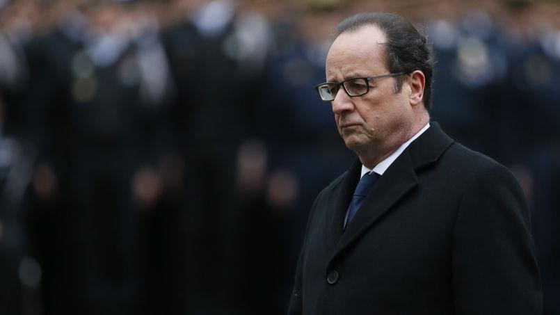 Nouveau scandale capillaire à L’Elysée: Le contrat du coiffeur de François Hollande serait invalide