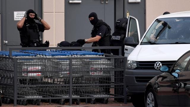 Allemagne en pleine panique : Un centre commercial à Brême évacué