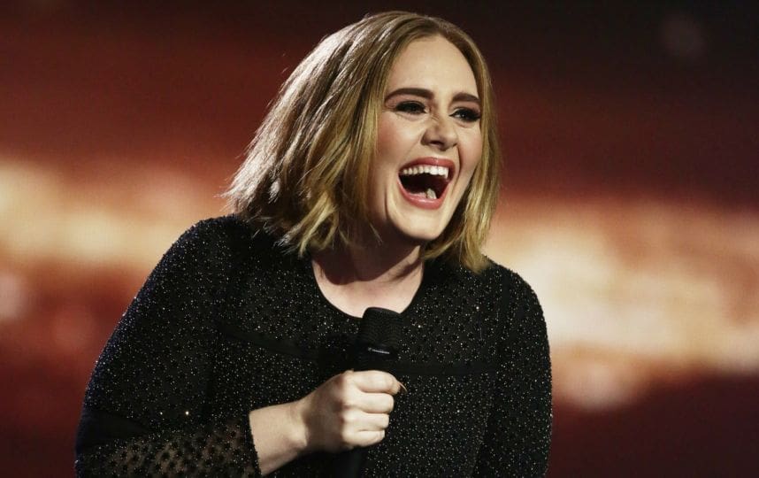 Adele : Même quand on est une star on peut se voir refuser sa carte bancaire