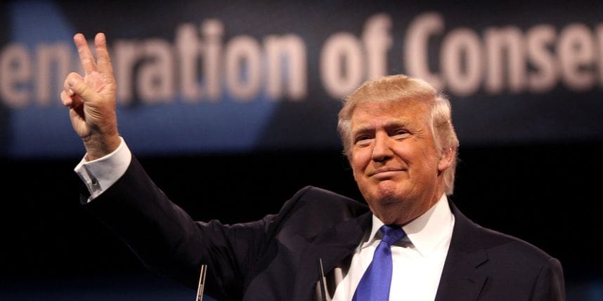 Inattendu: Donald Trump s’excuse d’avoir blessé par ses paroles
