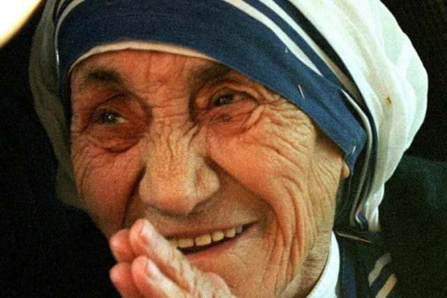 Le Pape François déclare Mère Teresa  »sainte »