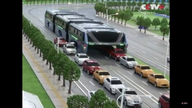 Chine: Le bus anti-bouchons n’était finalement qu’une supercherie (vidéos)